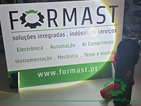 Lanterna recarregável LED COB. Formast