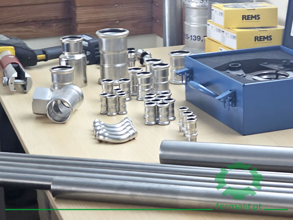 Sistema tubagens NUMEPRESS. Formast