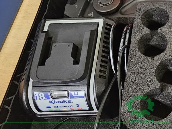 Máquina de prensar KLAUKE. Formast